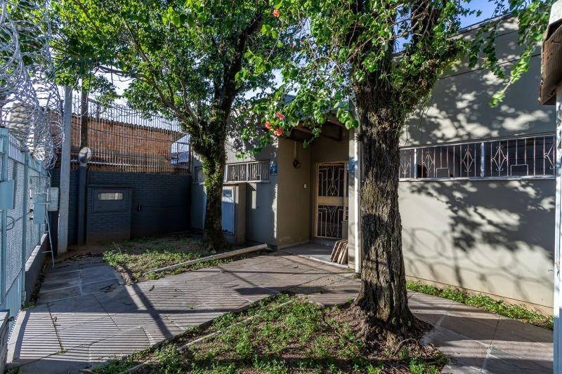 Prédio para alugar com 600m² no bairro Farrapos em Porto Alegre