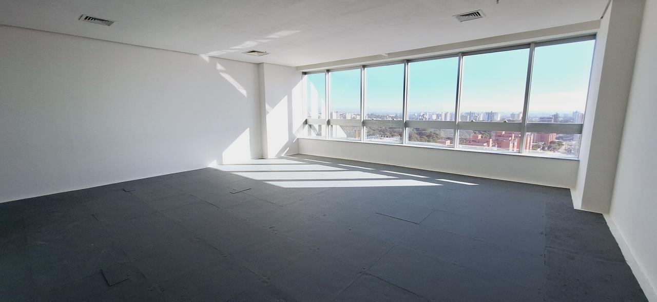 Sala para alugar com 68m² no bairro Três Figueiras em Porto Alegre