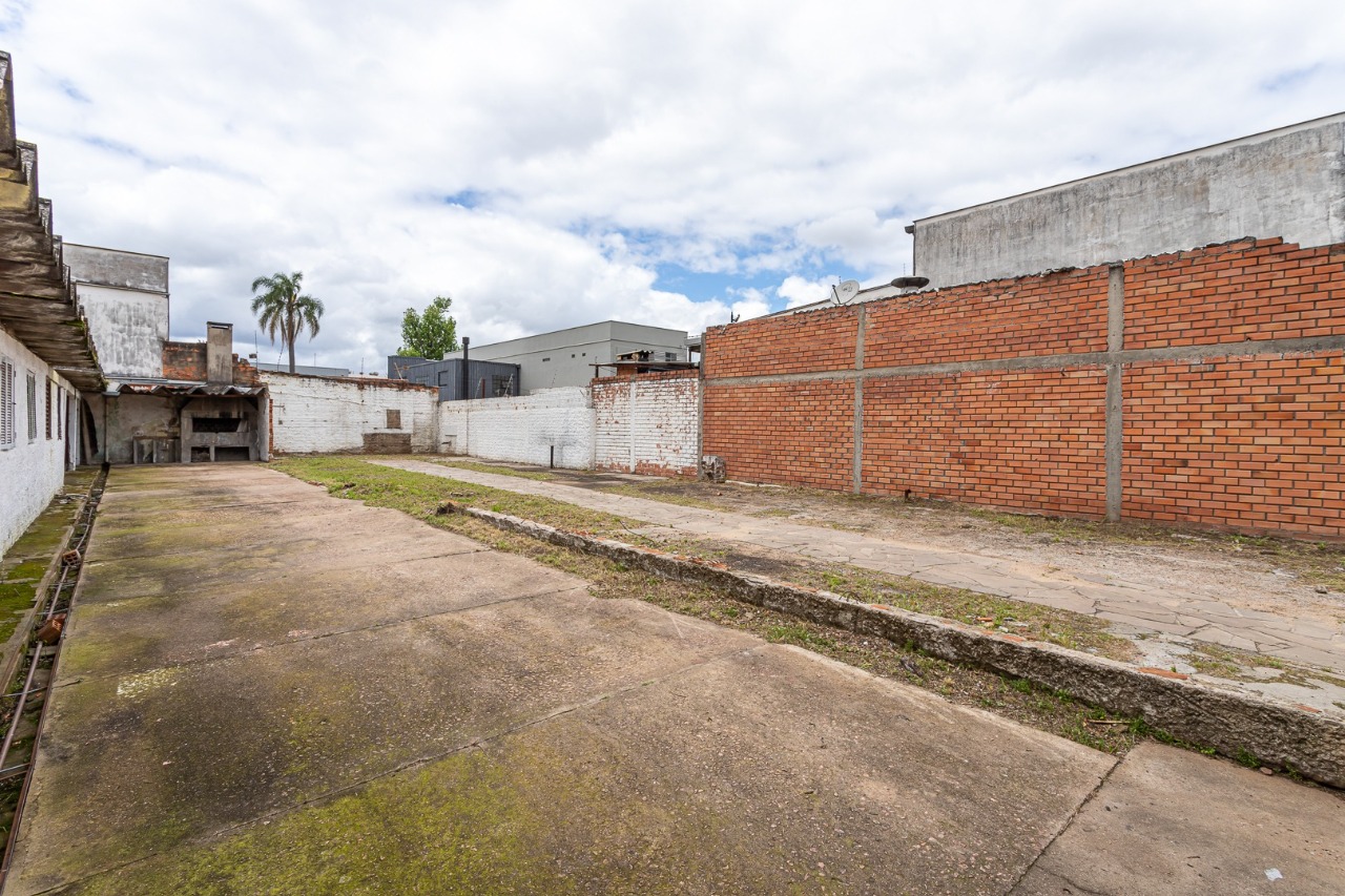 Terreno para alugar com 508m² no bairro Navegantes em Porto Alegre