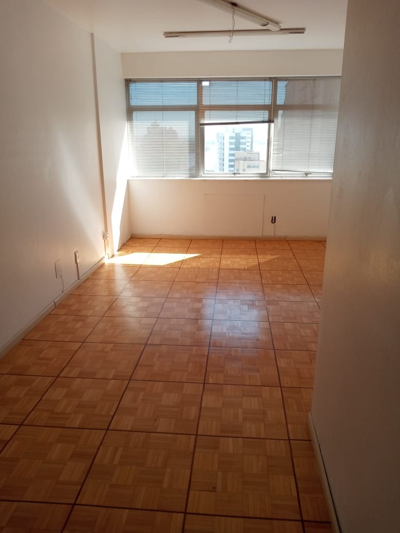 Sala para alugar com 31m² no bairro Centro Histórico em Porto Alegre