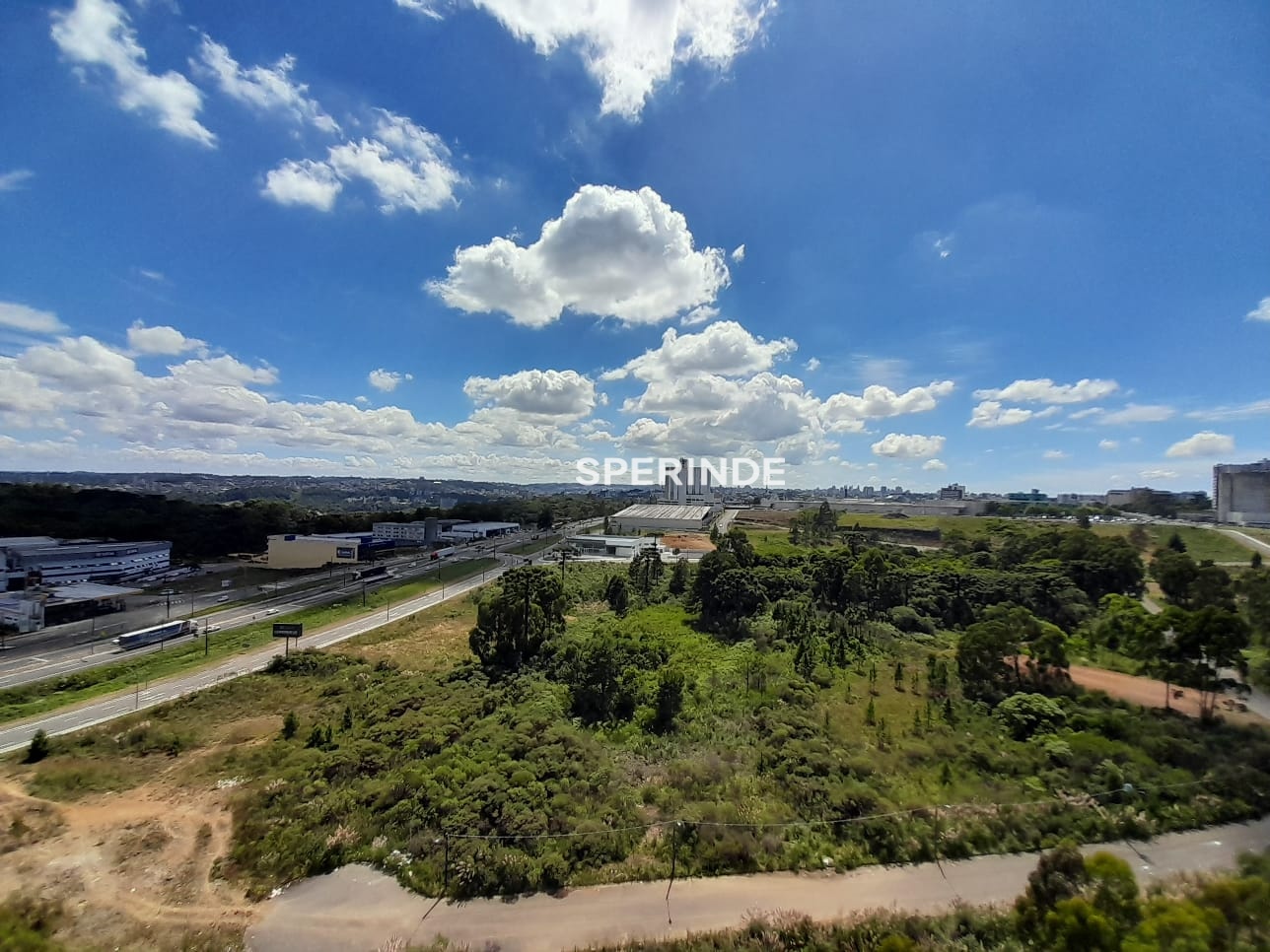 Apartamento para alugar com 65m², 2 quartos, 1 vaga no bairro Sanvitto em Caxias do Sul