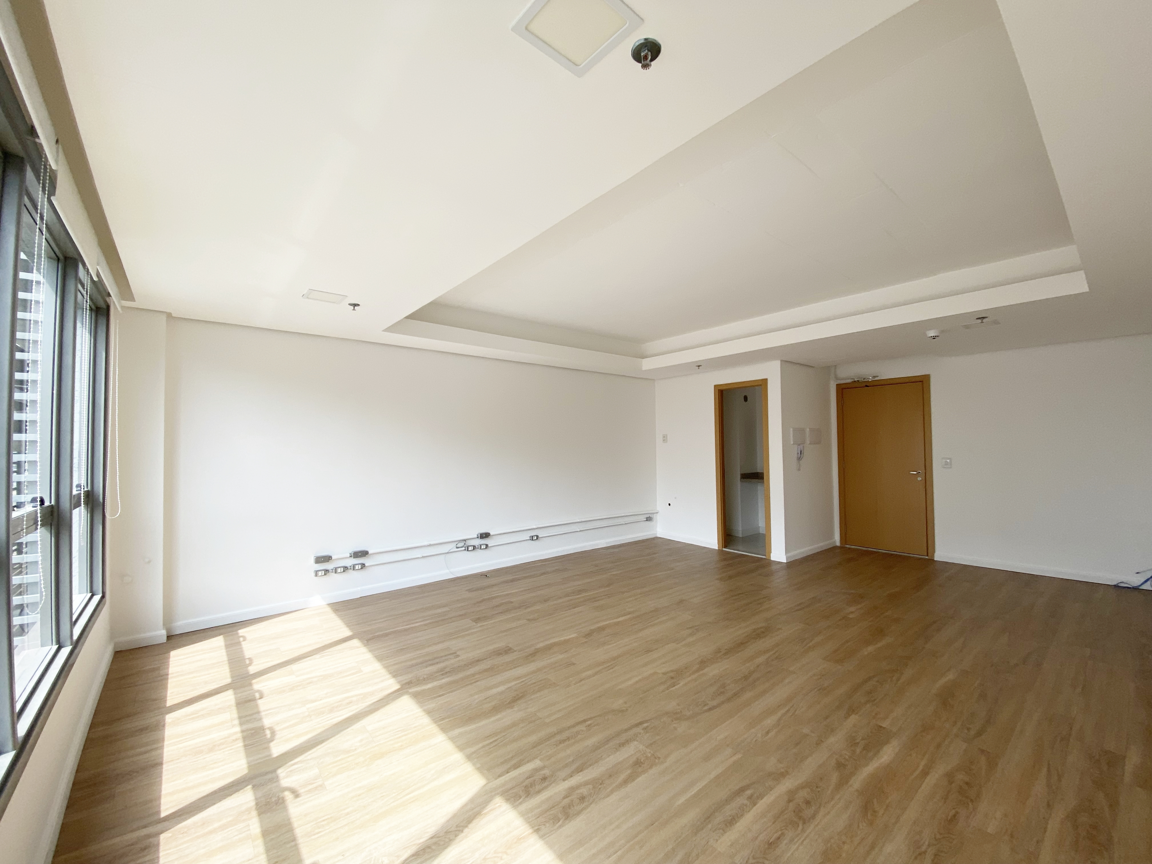 Sala para alugar com 44m², 1 vaga no bairro Independência em Porto Alegre