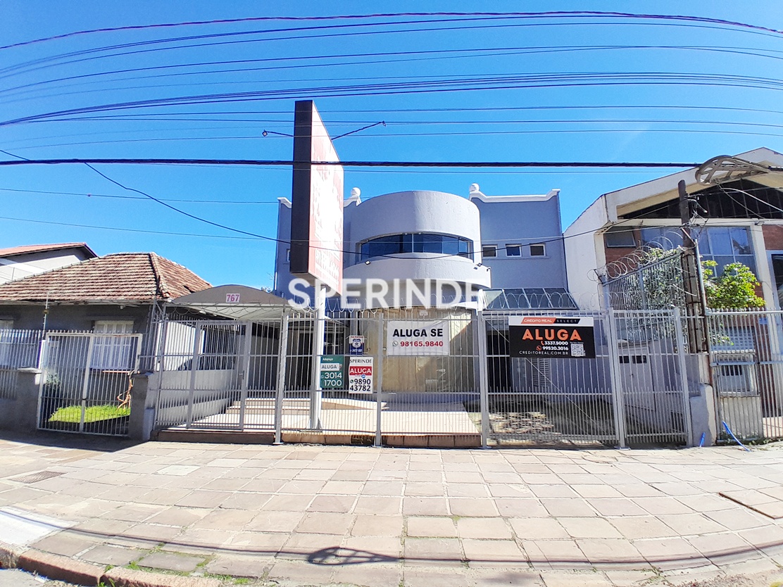 Casa Comercial para alugar com 677m² no bairro Navegantes em Porto Alegre
