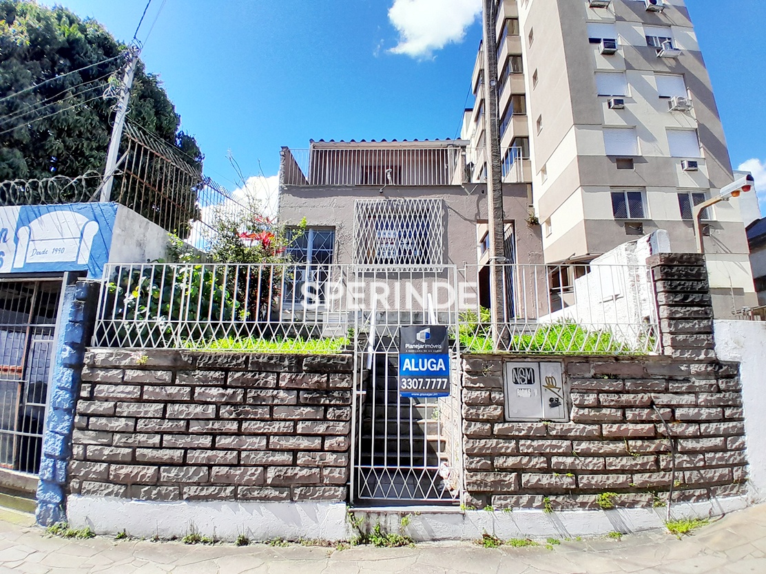 Casa Comercial para alugar com 320m² no bairro Santana em Porto Alegre
