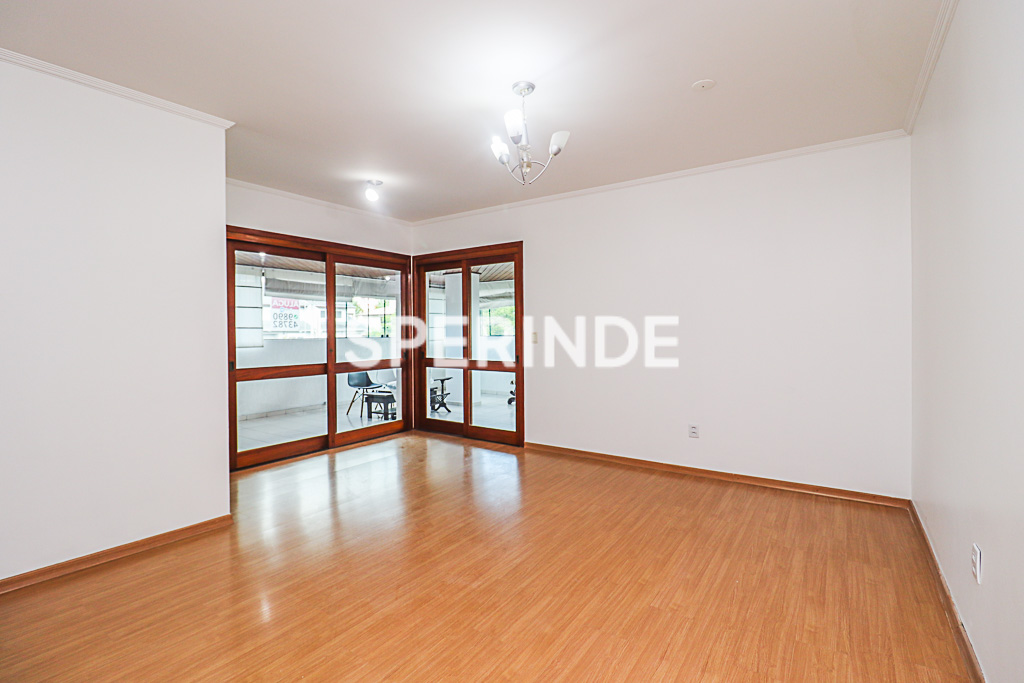 Apartamento para alugar com 130m², 3 quartos, 2 vagas no bairro Jardim Planalto em Porto Alegre