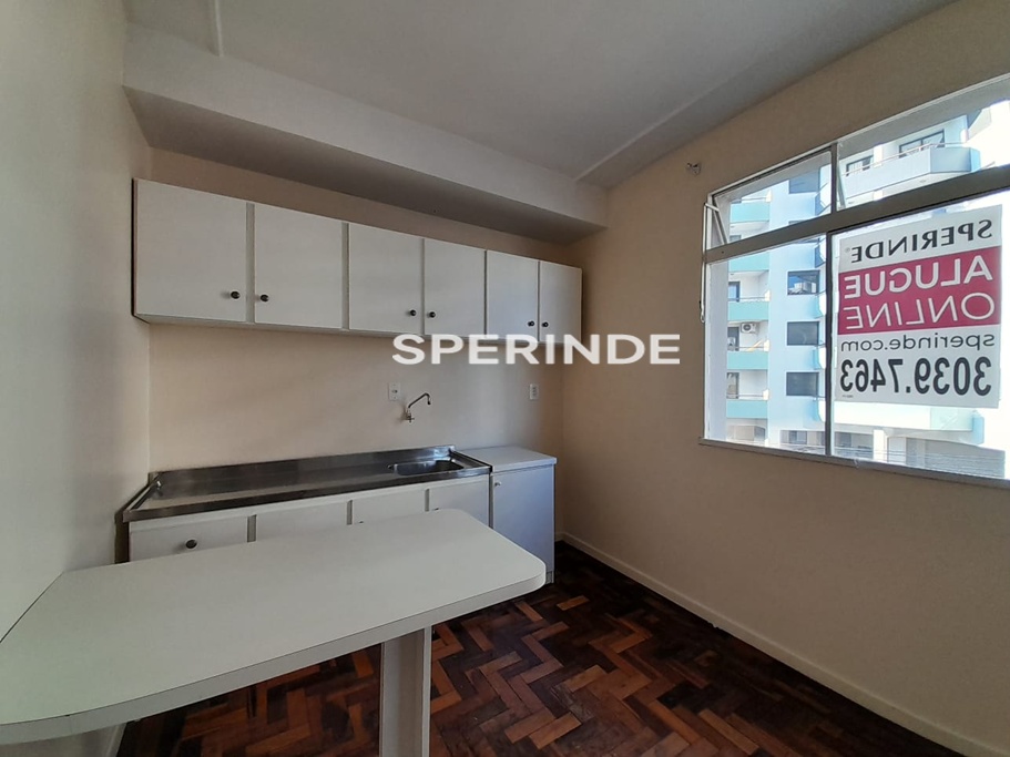 Apartamento para alugar com 35m², 1 quarto no bairro São Pelegrino em Caxias do Sul