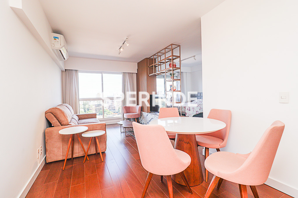 Apartamento para alugar com 45m², 1 quarto, 1 vaga no bairro Petrópolis em Porto Alegre