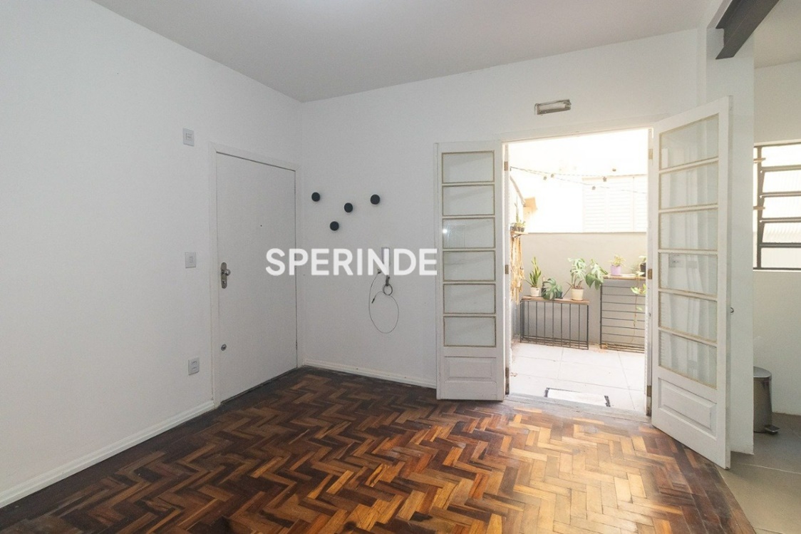 Apartamento para alugar com 44m², 1 quarto no bairro Santana em Porto Alegre