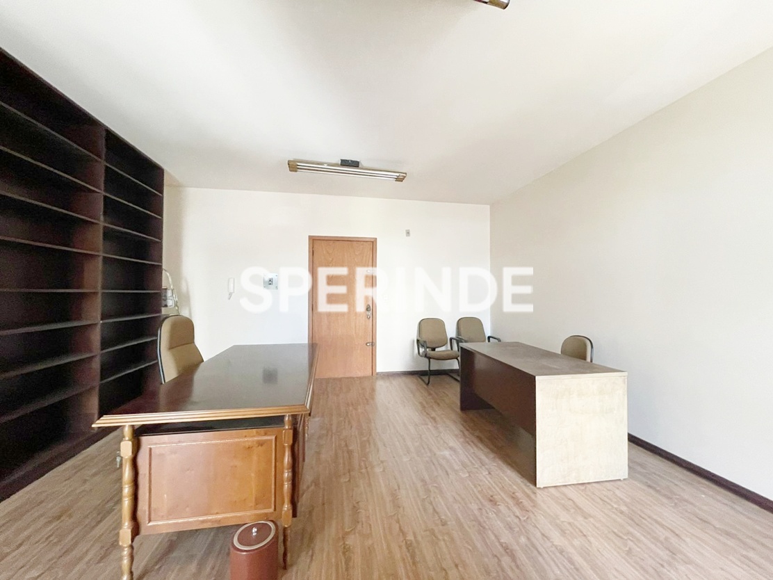 Sala para alugar com 31m² no bairro Santa Cecilia em Porto Alegre
