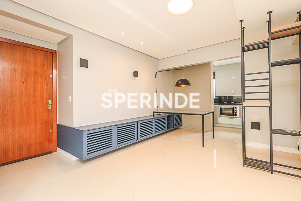 Apartamento para alugar com 70m², 2 quartos, 1 vaga no bairro Petrópolis em Porto Alegre