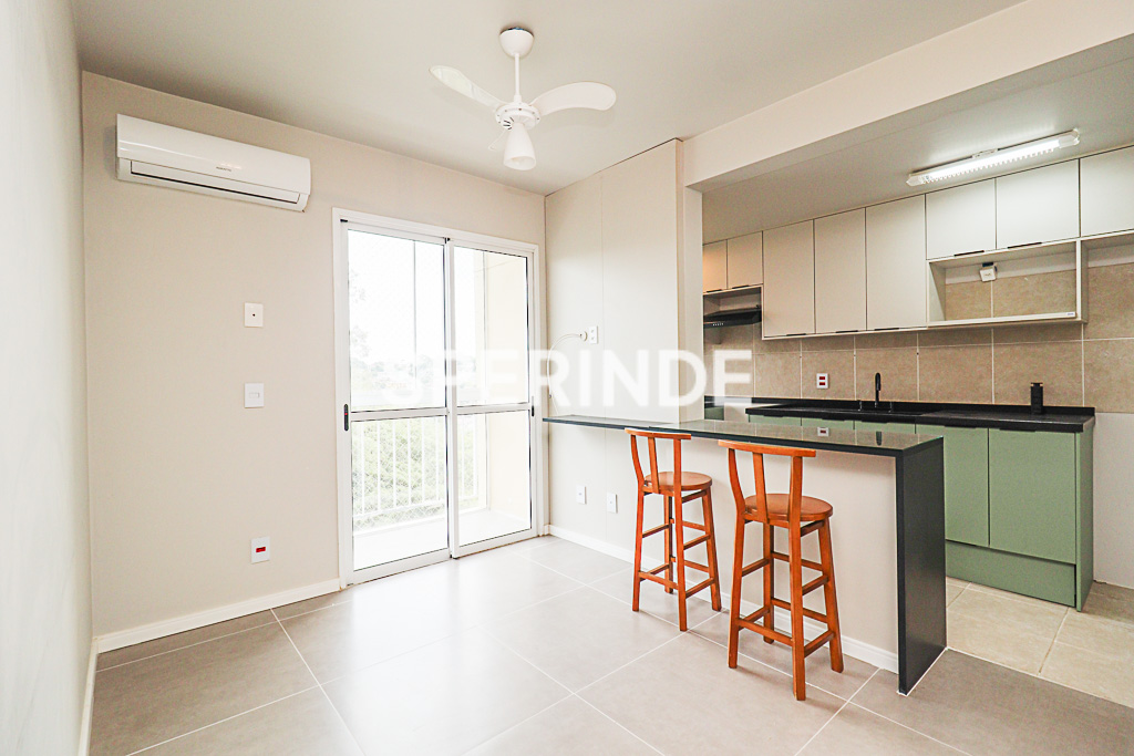 Apartamento para alugar com 58m², 2 quartos, 1 vaga no bairro Jardim Carvalho em Porto Alegre