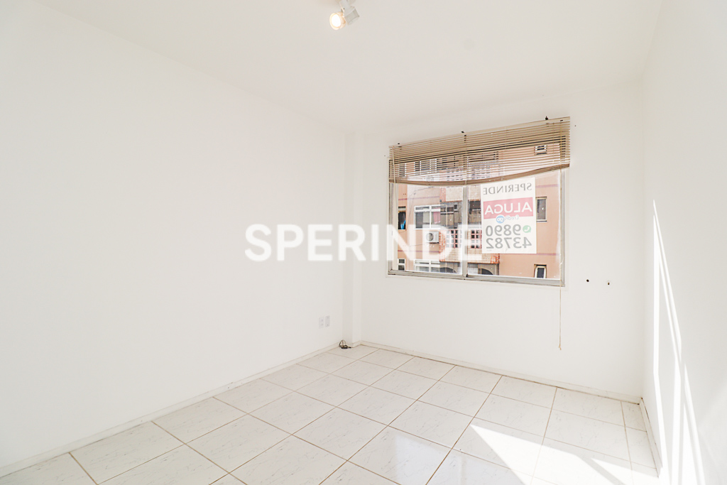 Apartamento para alugar com 40m², 1 quarto no bairro Santo Antônio em Porto Alegre