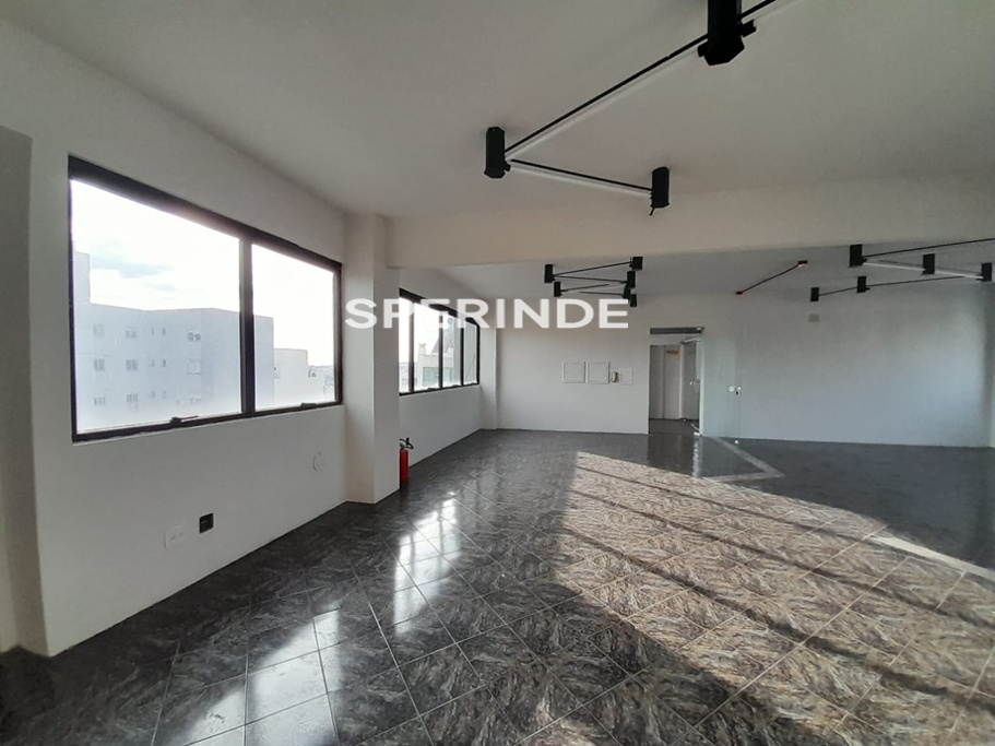 Sala para alugar com 180m², 1 vaga no bairro São Pelegrino em Caxias do Sul