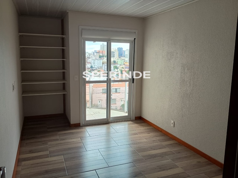 Cobertura para alugar com 170m², 2 quartos, 2 vagas no bairro Rio Branco em Caxias do Sul