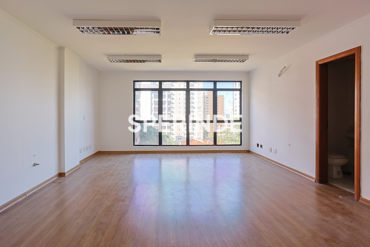 Conjunto para alugar com 45m² no bairro Auxiliadora em Porto Alegre