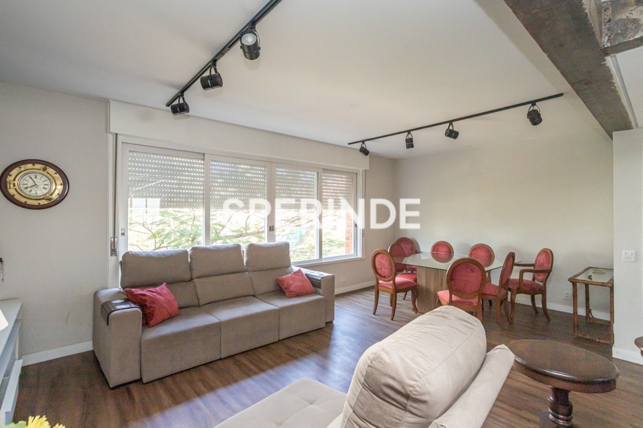 Apartamento para alugar com 130m², 3 quartos, 1 vaga no bairro Rio Branco em Porto Alegre