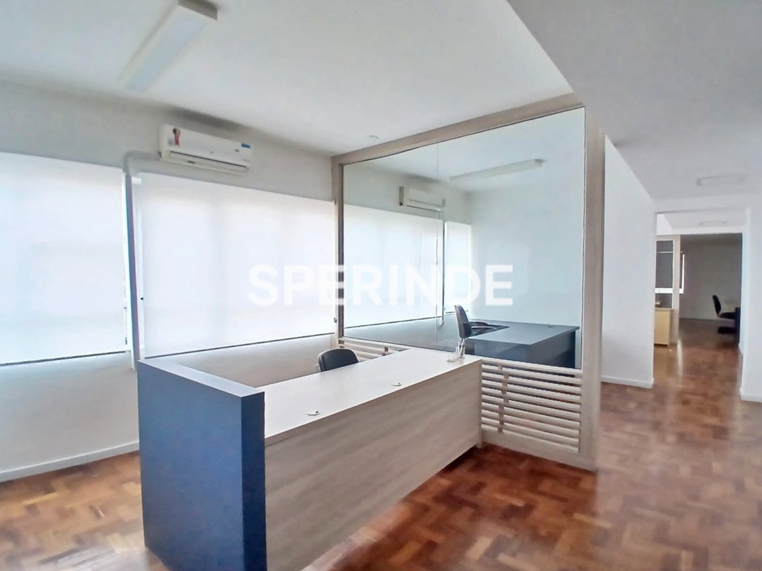 Sala para alugar com 125m² no bairro Centro Historico em Porto Alegre