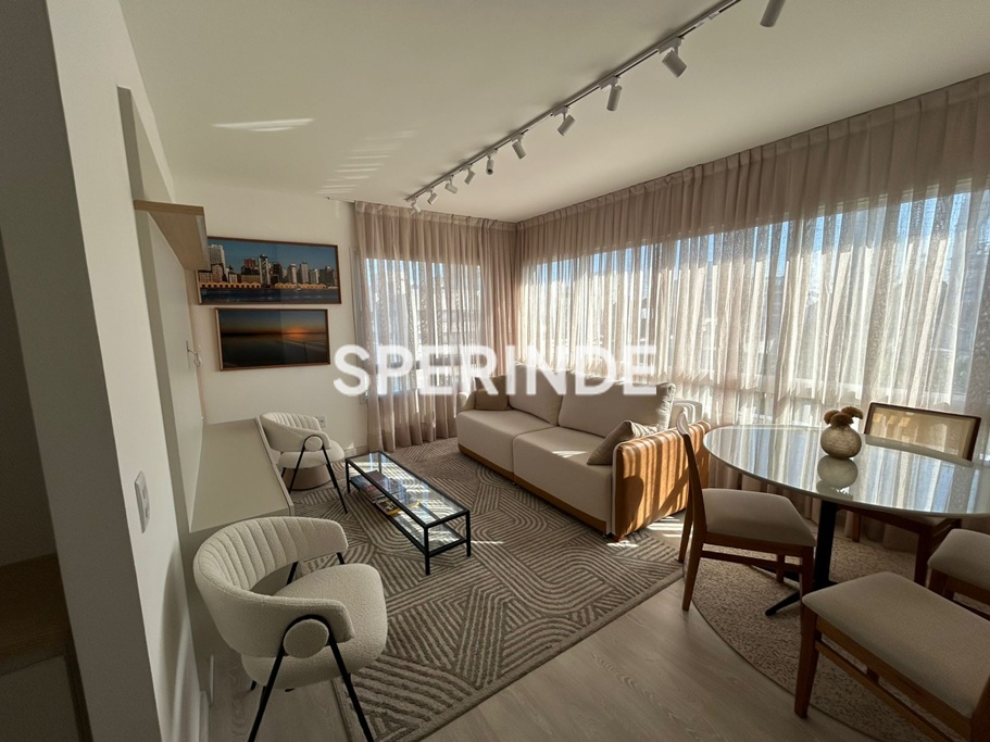Apartamento para alugar com 70m², 2 quartos, 1 vaga no bairro Moinhos de Vento em Porto Alegre