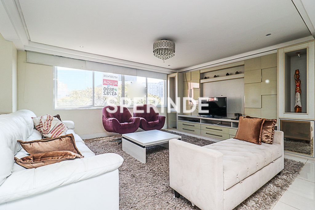 Apartamento para alugar com 160m², 4 quartos no bairro Santana em Porto Alegre