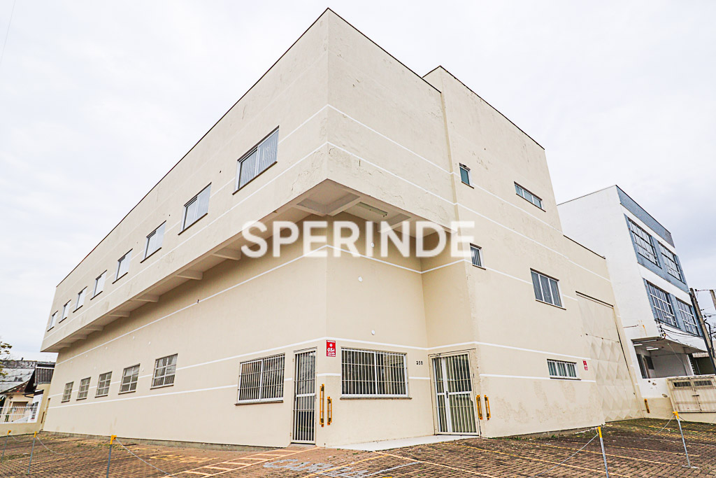Depósito para alugar com 1.298m², 25 vagas no bairro Navegantes em Porto Alegre