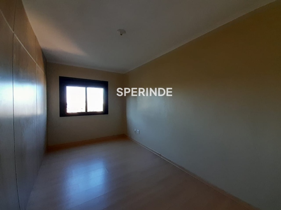Apartamento para alugar com 157m², 4 quartos, 2 vagas no bairro Santa Catarina em Caxias do Sul