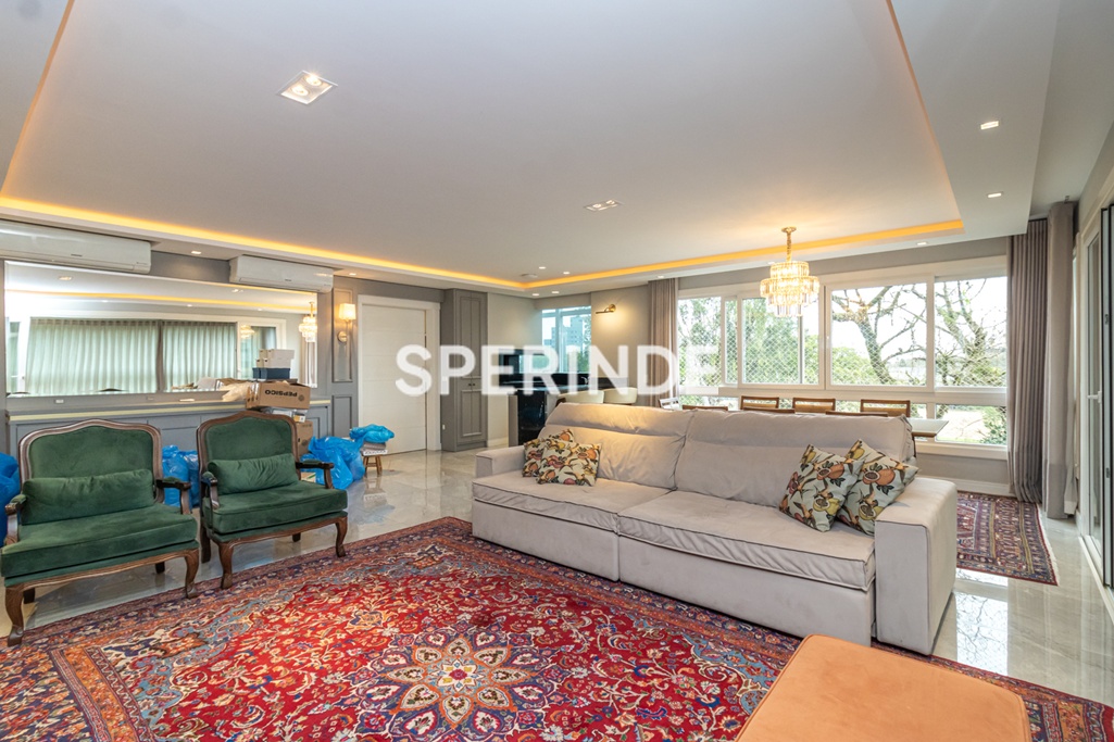 Apartamento para alugar com 180m², 3 quartos, 3 vagas no bairro Bela Vista em Porto Alegre