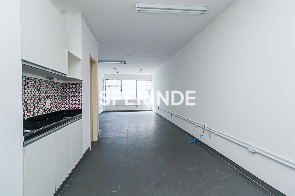 Sala para alugar com 71m² no bairro Auxiliadora em Porto Alegre