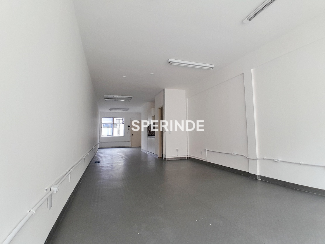 Sala para alugar com 71m² no bairro Auxiliadora em Porto Alegre