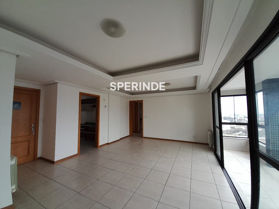 Apartamento para alugar com 120m², 3 quartos, 1 vaga no bairro Lurdes em Caxias do Sul