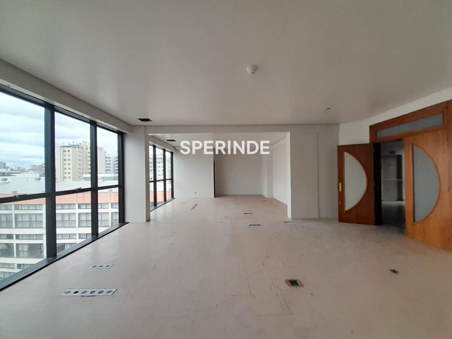 Sala para alugar com 516m² no bairro São Pelegrino em Caxias do Sul