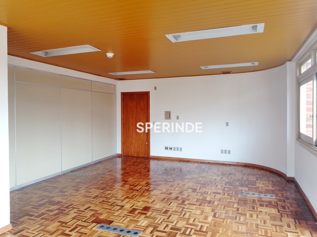Sala para alugar com 44m², 1 vaga no bairro Exposição em Caxias do Sul