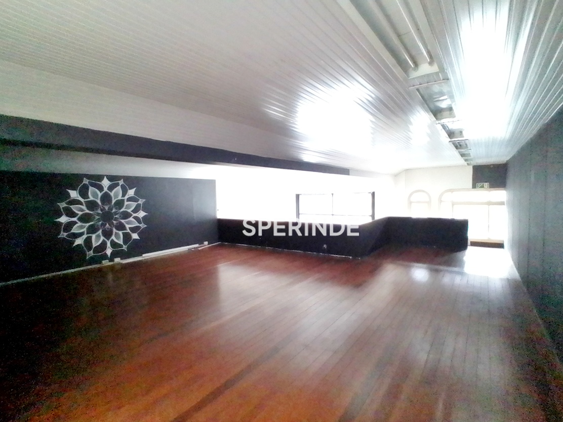 Sala para alugar com 90m², 1 vaga no bairro Exposição em Caxias do Sul
