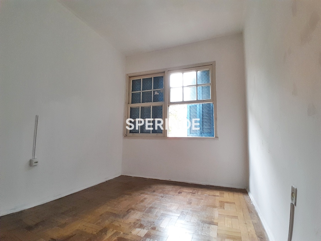 Apartamento para alugar com 70m², 2 quartos no bairro Auxiliadora em Porto Alegre
