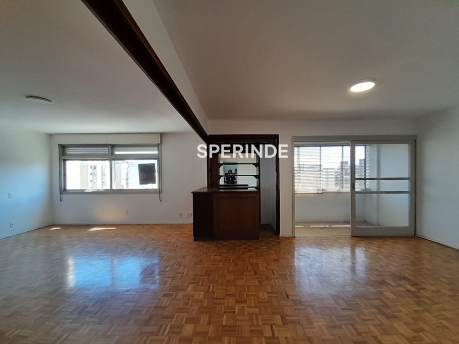 Apartamento para alugar com 140m², 3 quartos, 1 vaga no bairro São Pelegrino em Caxias do Sul