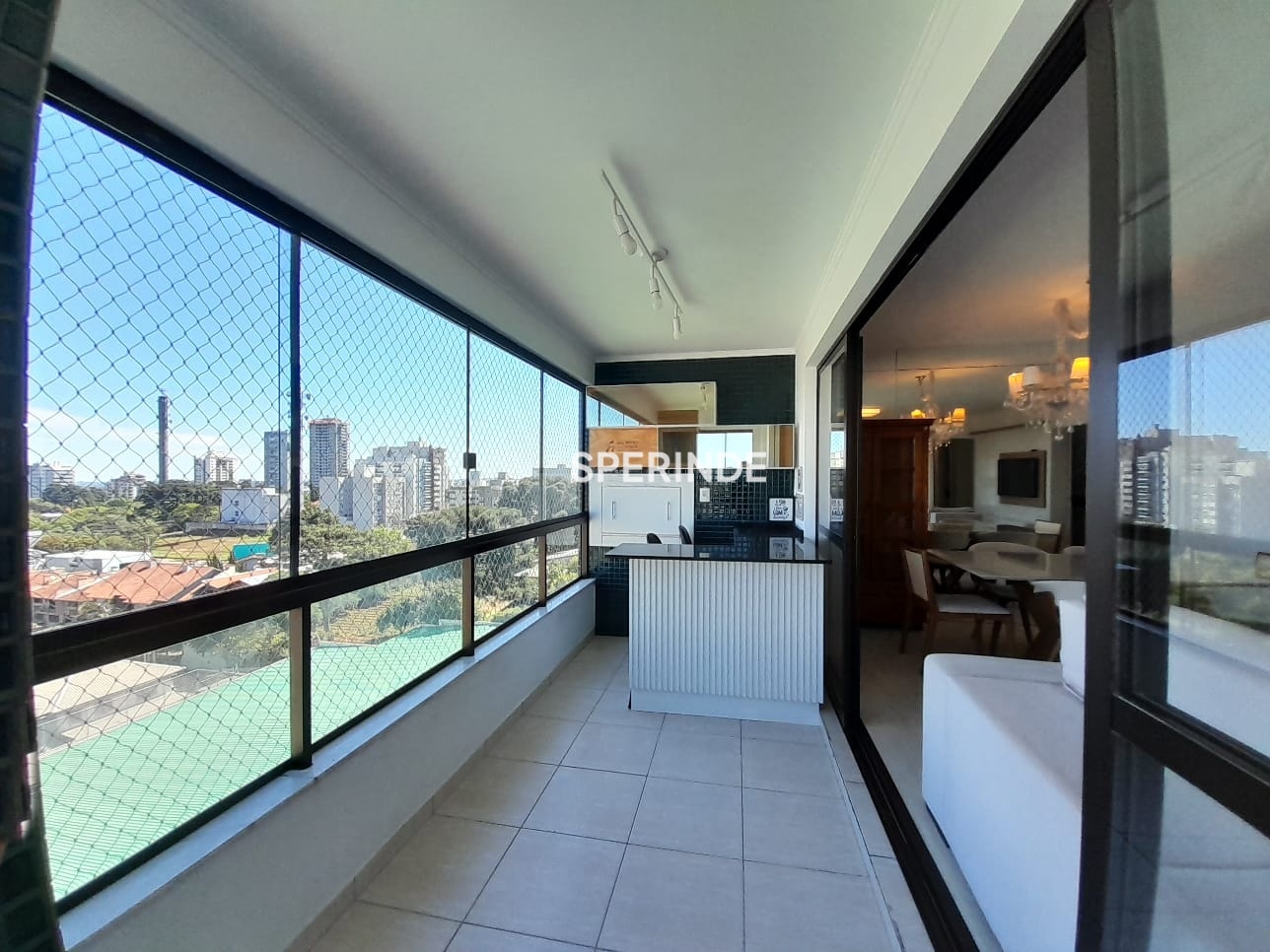 Apartamento para alugar com 120m², 3 quartos, 1 vaga no bairro Lurdes em Caxias do Sul