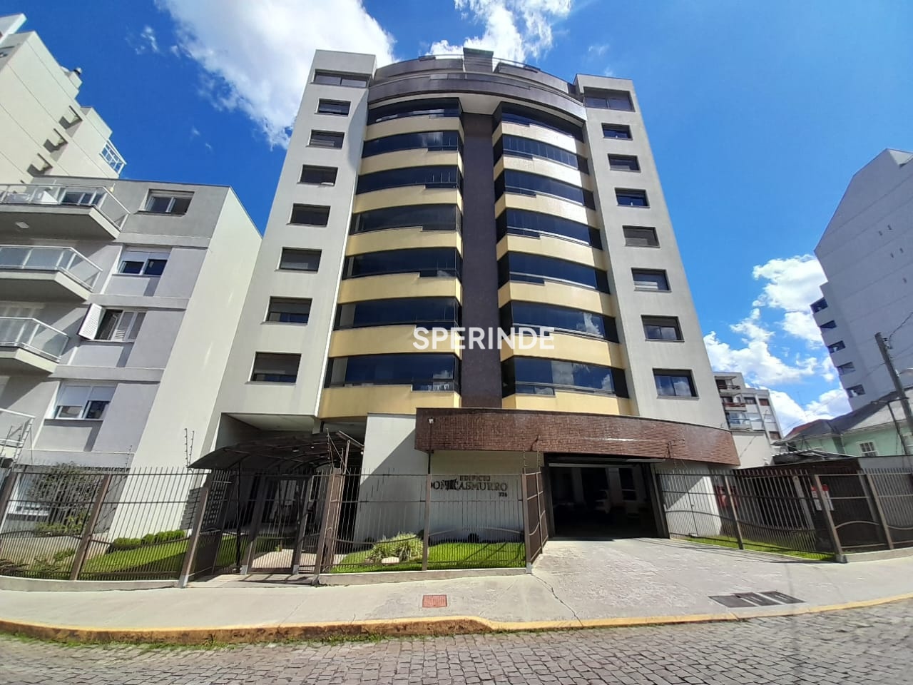 Apartamento para alugar com 133m², 3 quartos, 2 vagas no bairro São Pelegrino em Caxias do Sul