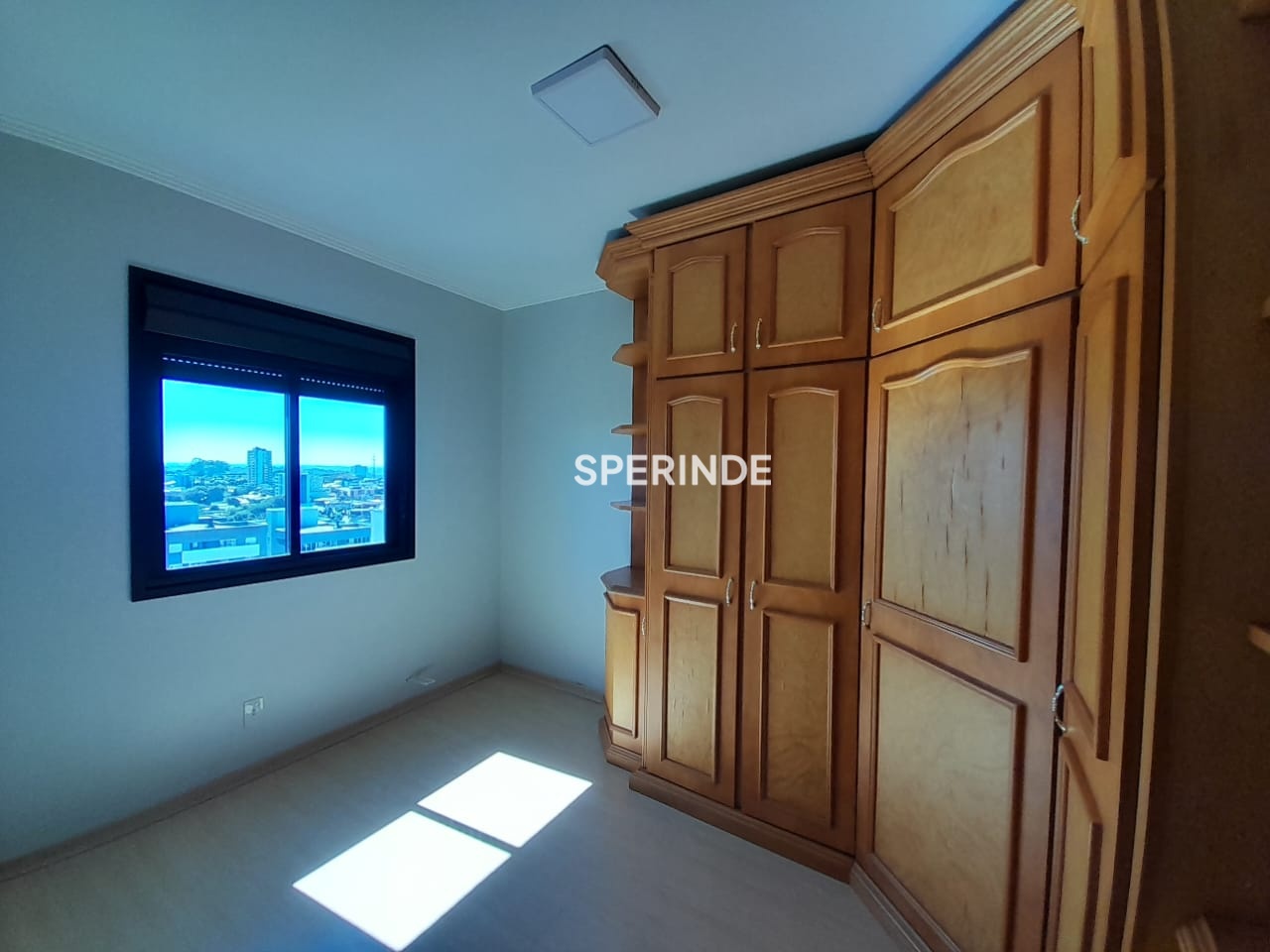 Apartamento para alugar com 120m², 3 quartos, 1 vaga no bairro Lourdes em Caxias do Sul