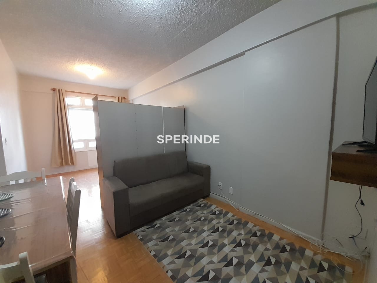 Apartamento para alugar com 35m², 1 quarto no bairro Centro em Caxias do Sul