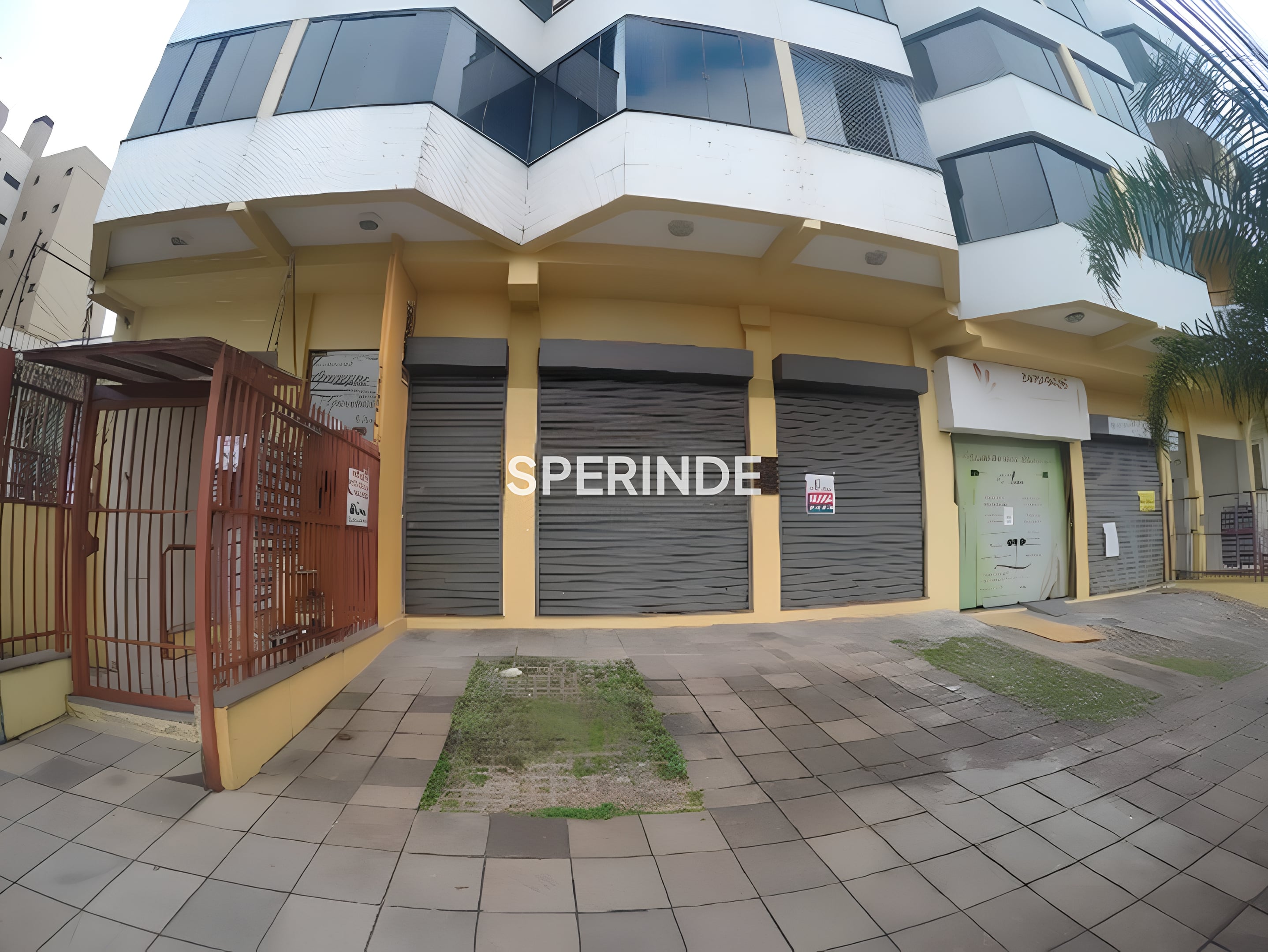 Loja para alugar com 160m² no bairro Exposição em Caxias do Sul