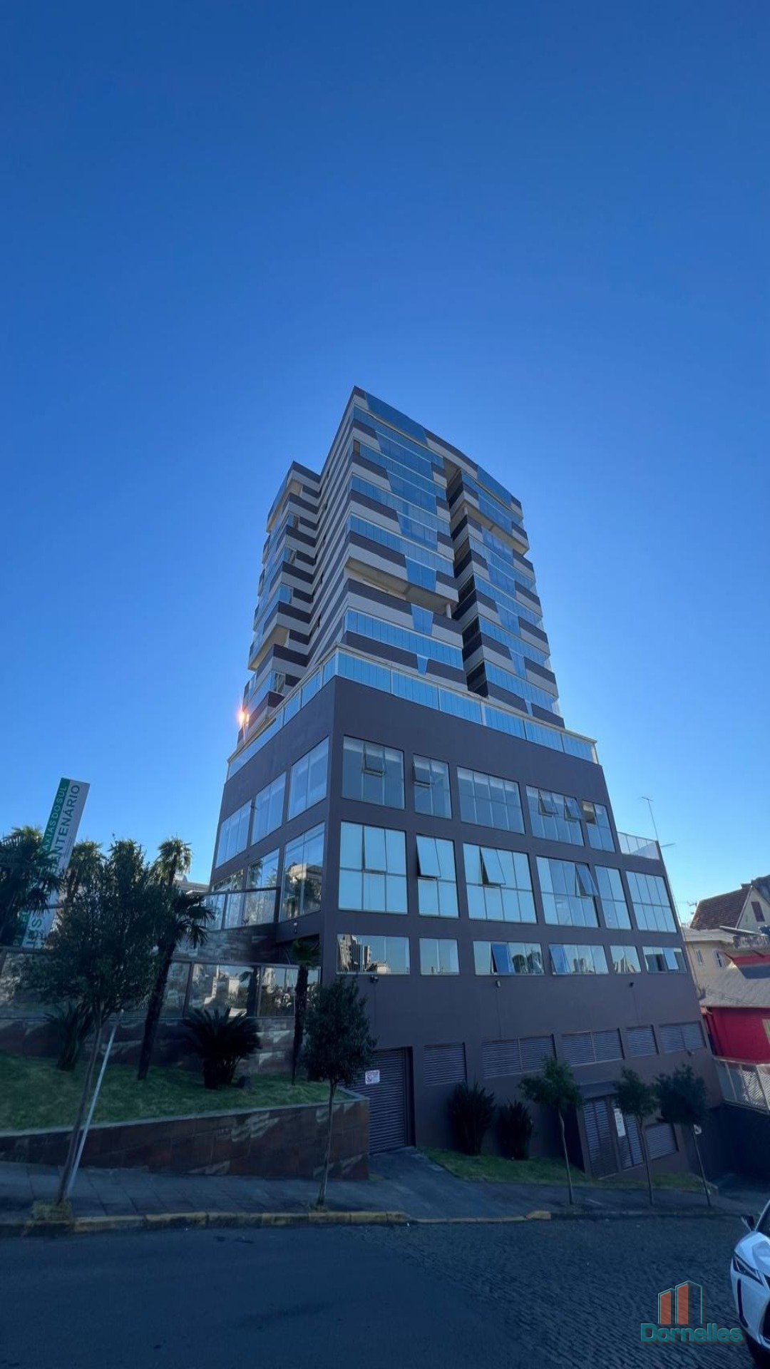 Apartamento para alugar com 164m², 3 quartos no bairro Cinquentenário em Caxias do Sul