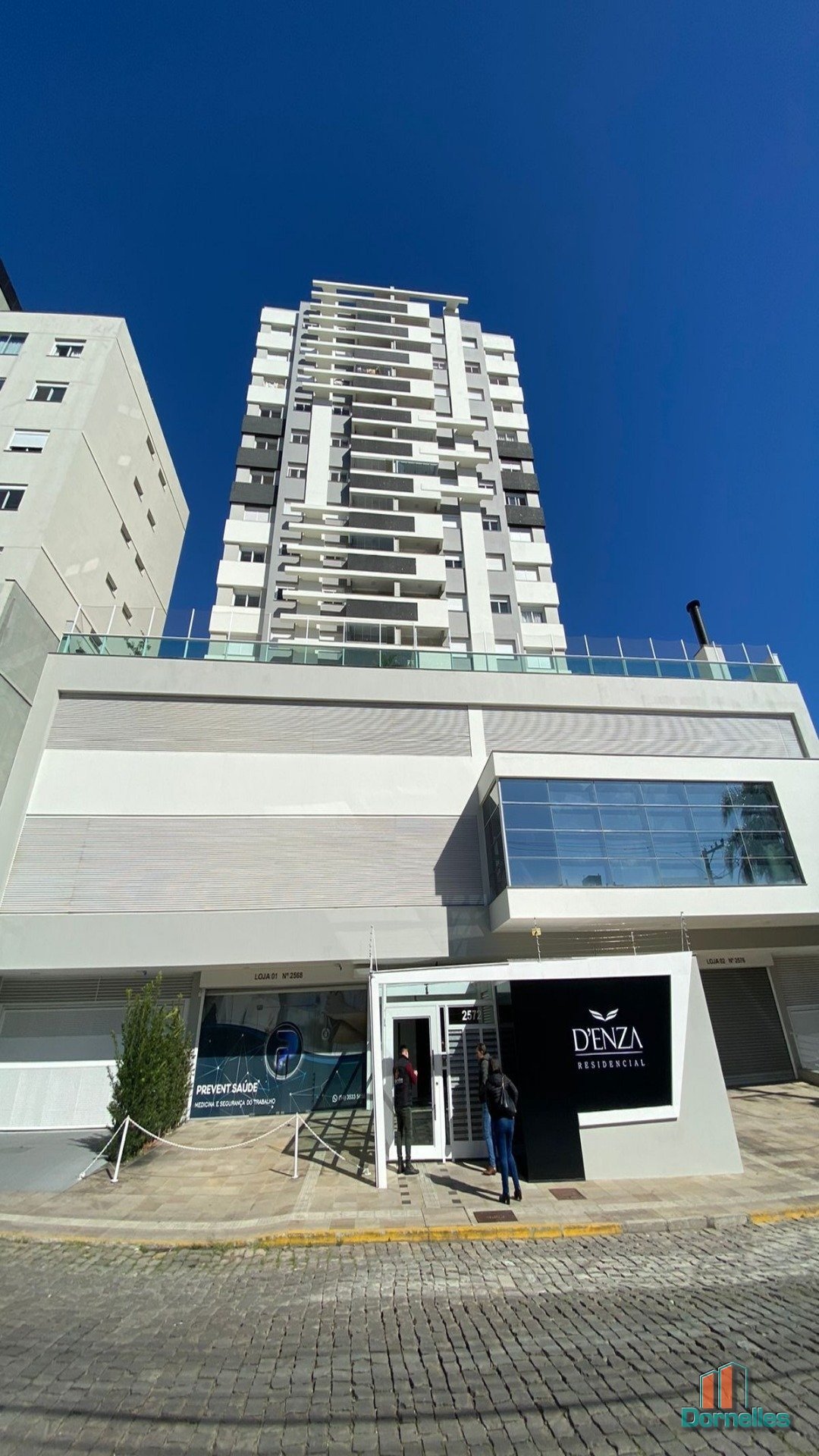 Apartamento para alugar com 93m², 2 quartos no bairro Panazzolo em Caxias do Sul