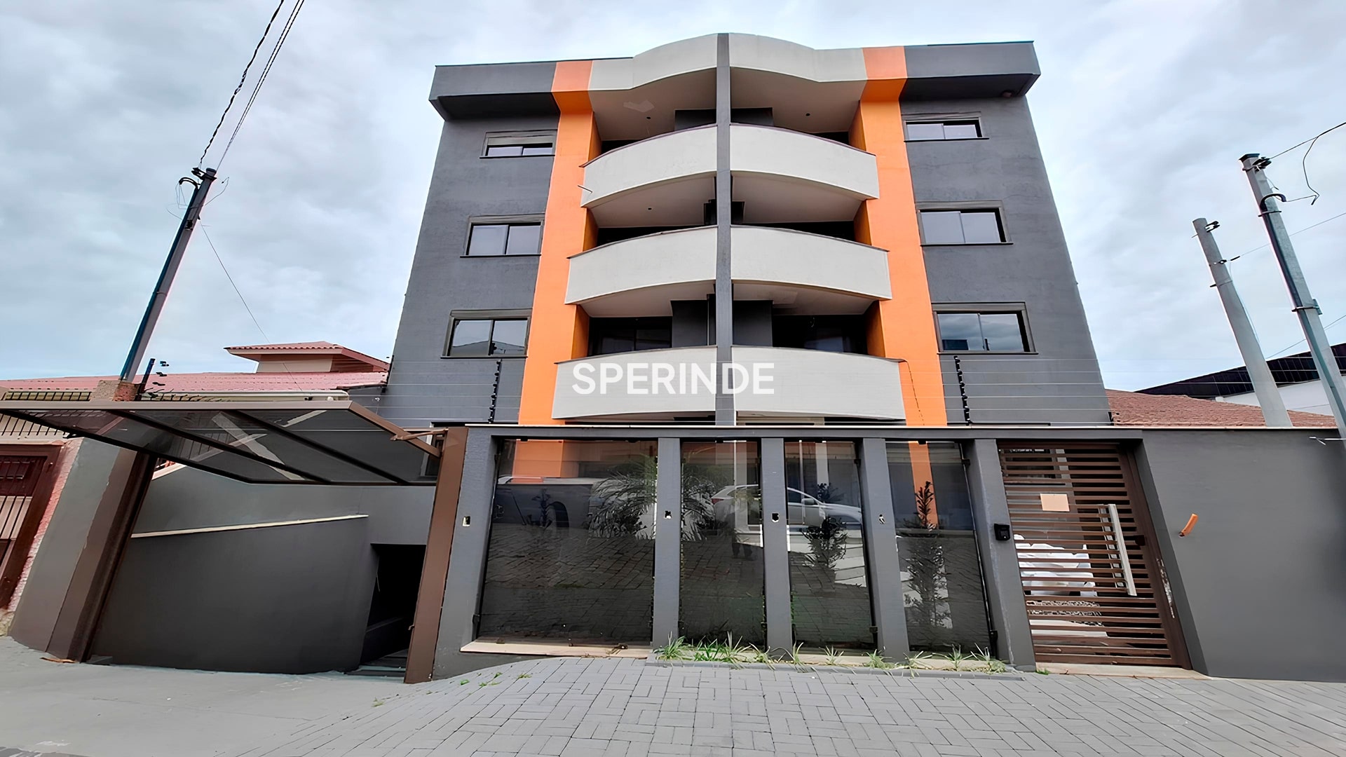 Apartamento para alugar com 56m², 2 quartos no bairro Cinquentenário em Caxias do Sul