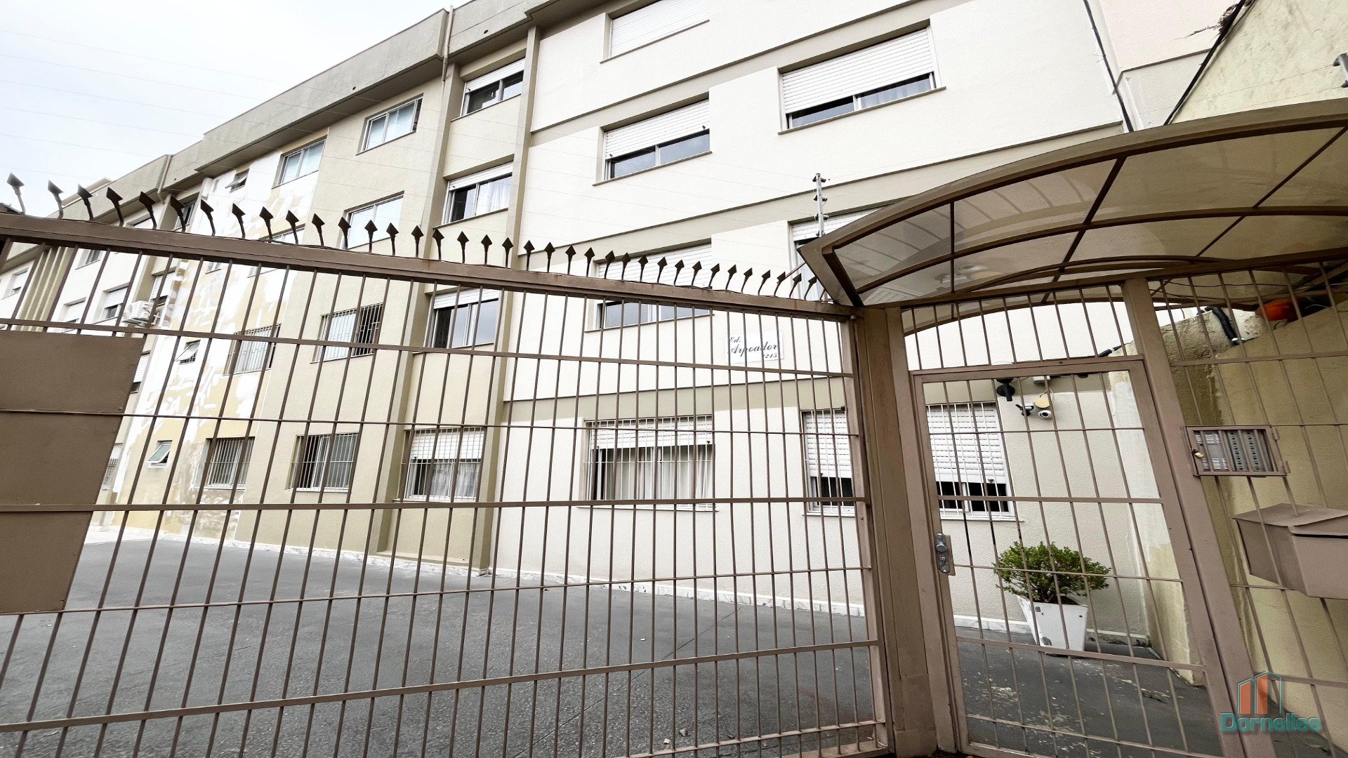 Apartamento para alugar com 82m², 2 quartos no bairro Exposição em Caxias do Sul