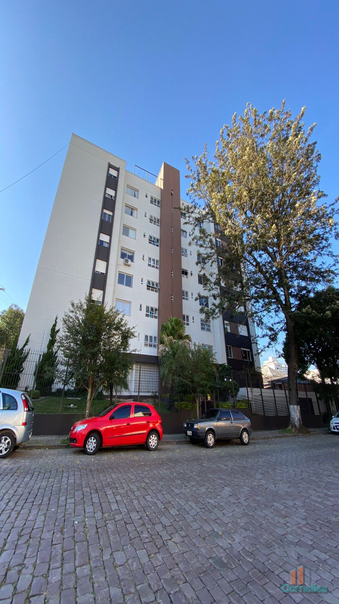 Apartamento para alugar com 77m², 3 quartos no bairro Centro em Caxias do Sul