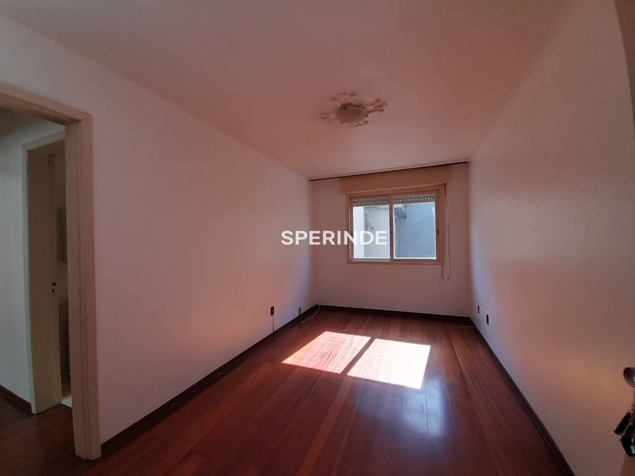 Apartamento para alugar com 70m², 2 quartos, 1 vaga no bairro Rio Branco em Caxias do Sul