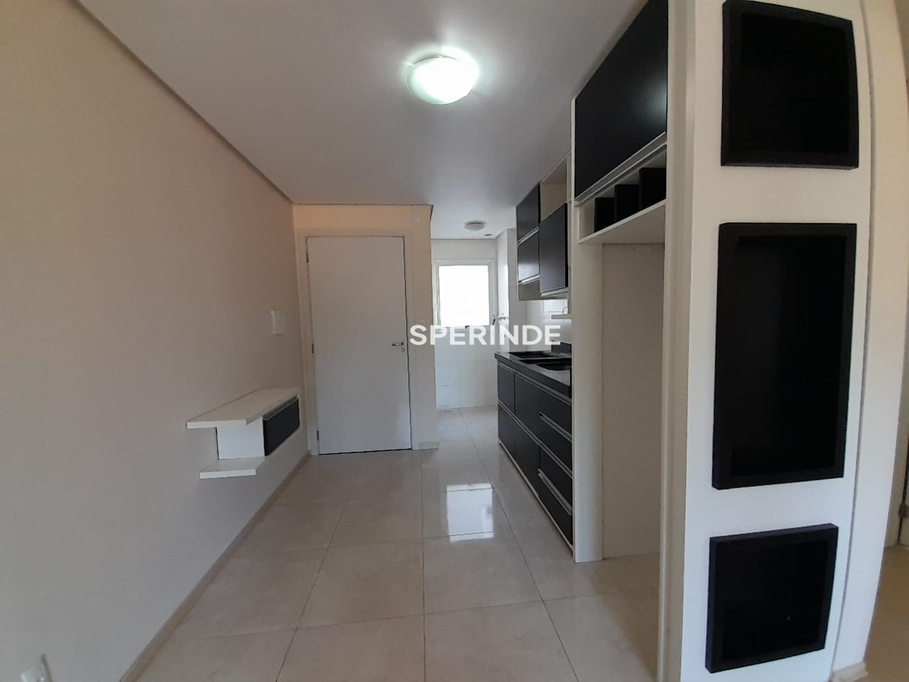 Apartamento para alugar com 55m², 2 quartos, 1 vaga no bairro Madureira em Caxias do Sul