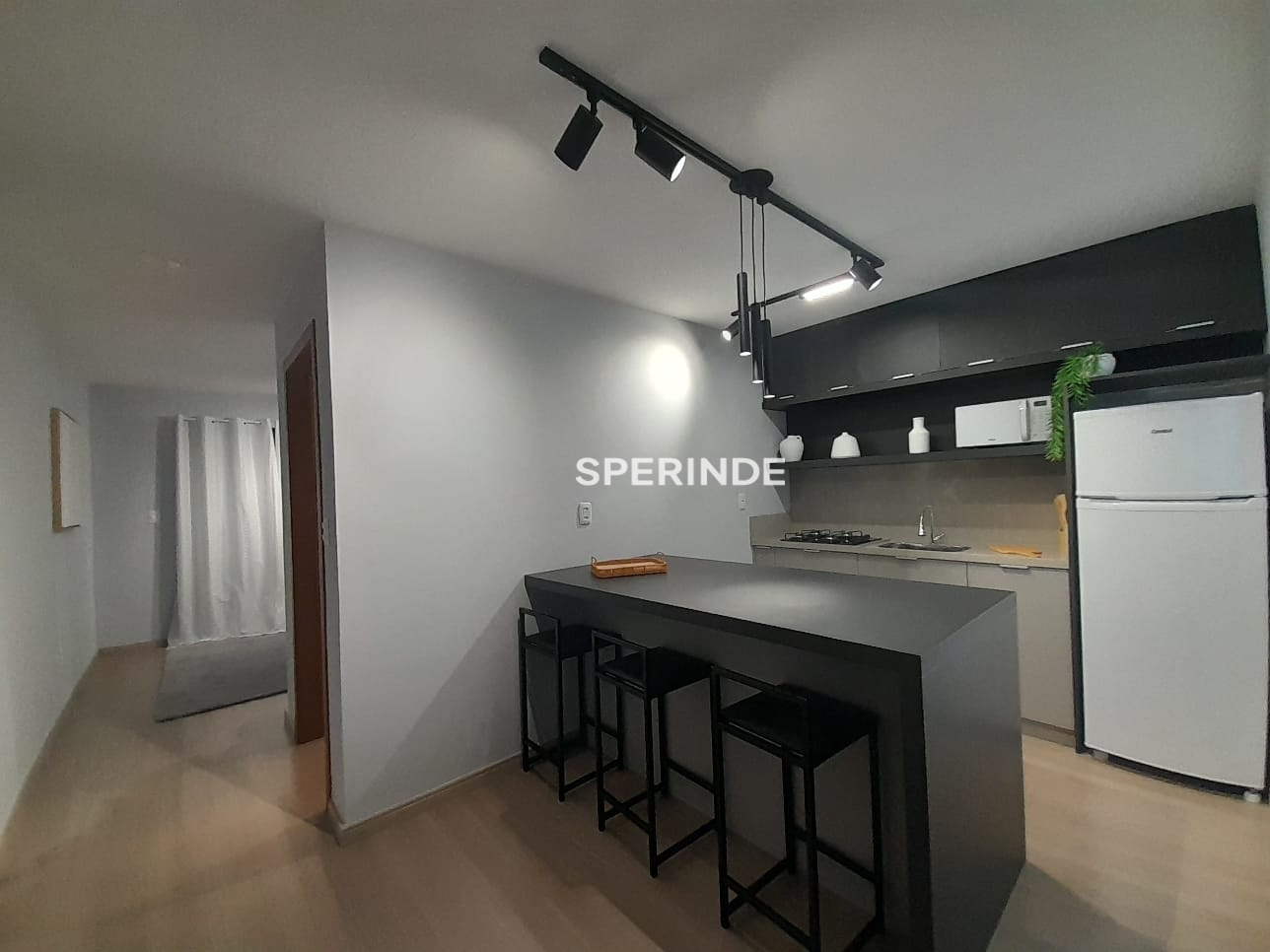 Apartamento para alugar com 30m², 1 quarto no bairro Forqueta em Caxias do Sul