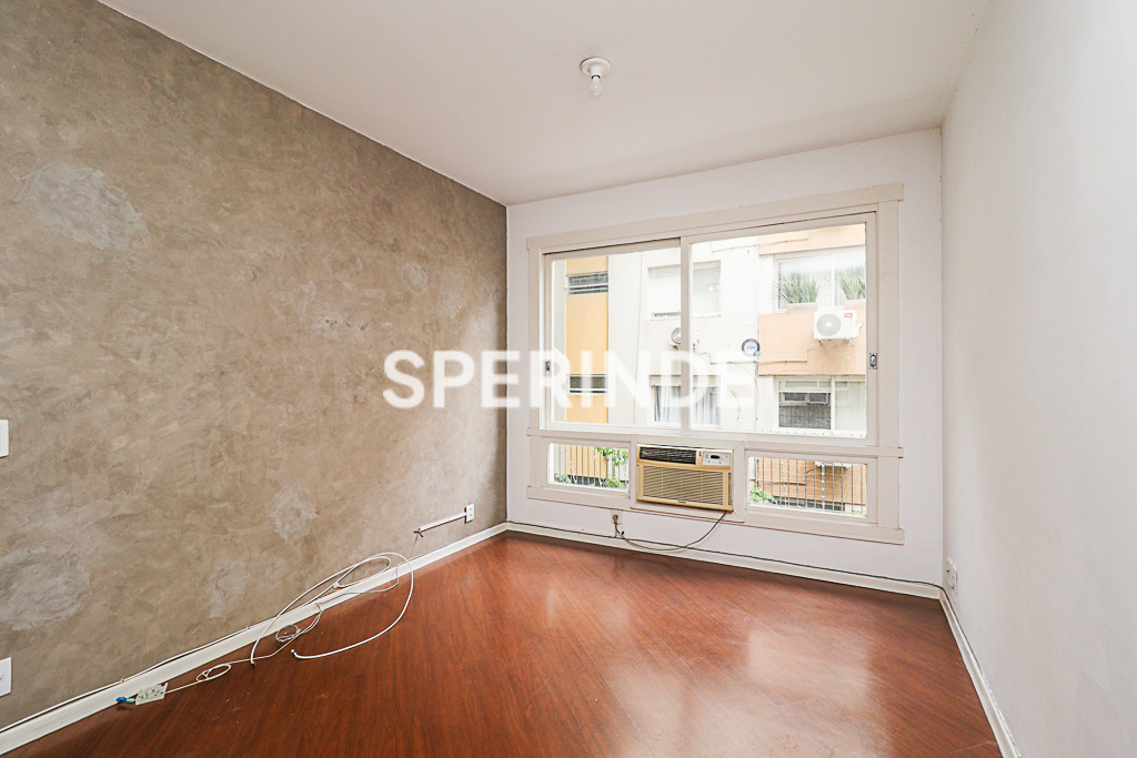 Apartamento para alugar com 100m², 3 quartos, 1 vaga no bairro Moinhos de Vento em Porto Alegre