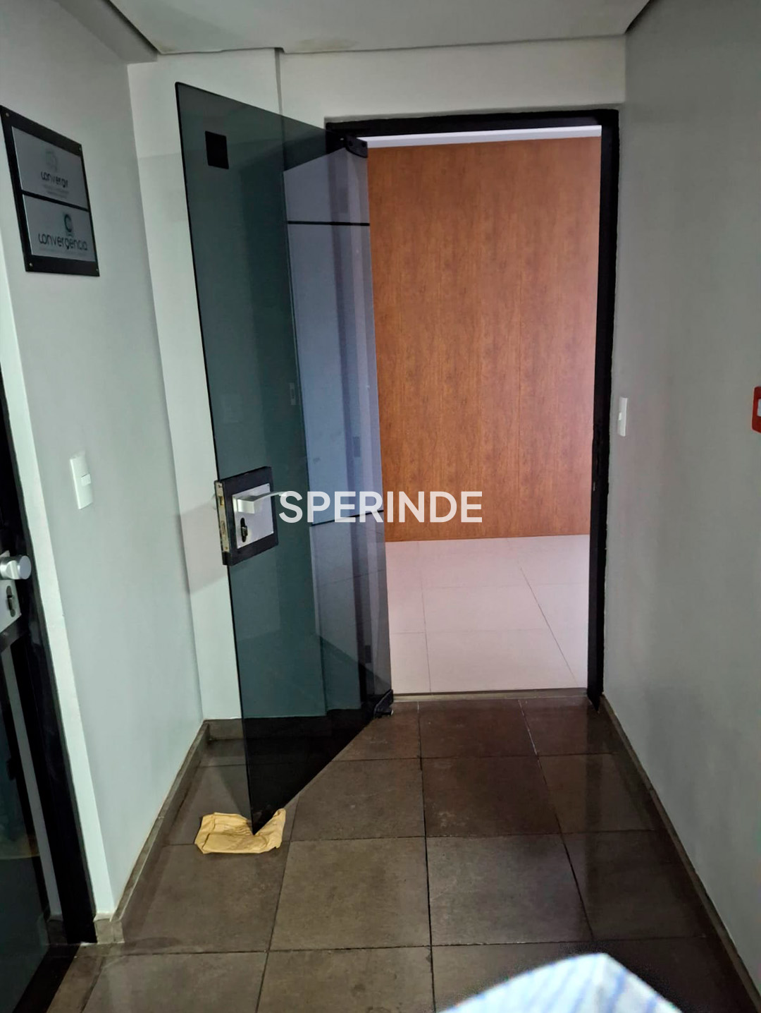 Sala para alugar com 54m² no bairro Centro em Caxias do Sul