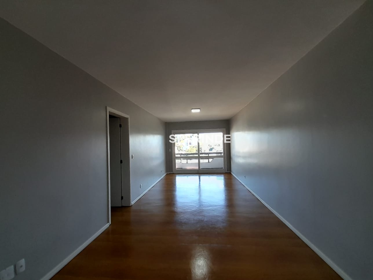 Apartamento para alugar com 90m², 3 quartos no bairro Nossa Senhora de Lourdes em Caxias do Sul